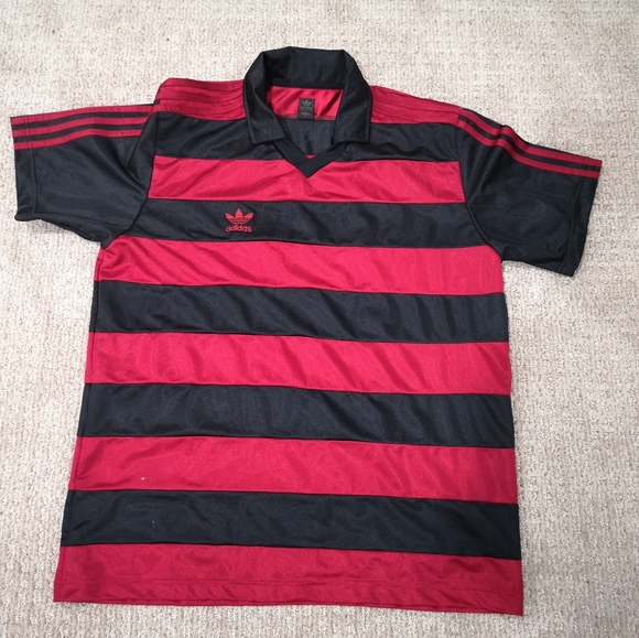 Vintage Adidas Trefoil Short Sleeve Red/ Black Str - Picture 1 of 6